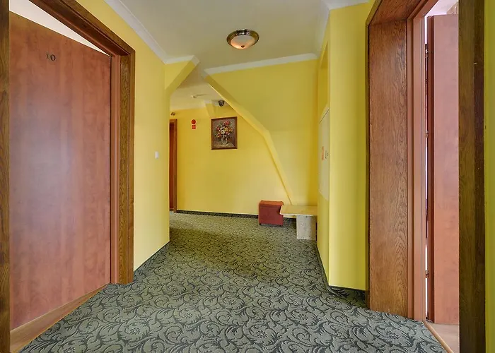 ベッド・アンド・ブレックファスト Gosciniec Rudawski カミェンナ・グラ